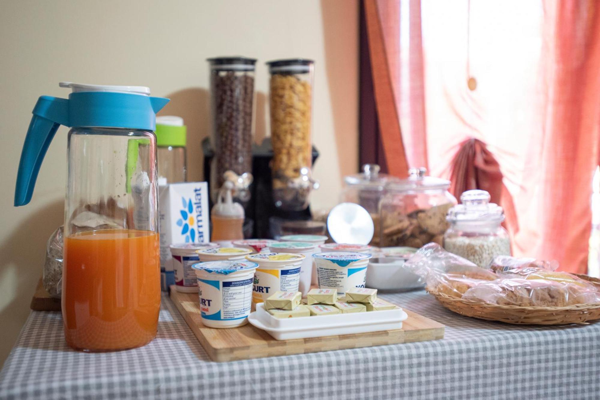 B&B Lavika Pedara Buitenkant foto